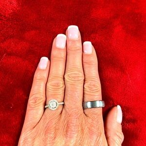 Engagement ring WOMANS RING ONLY!